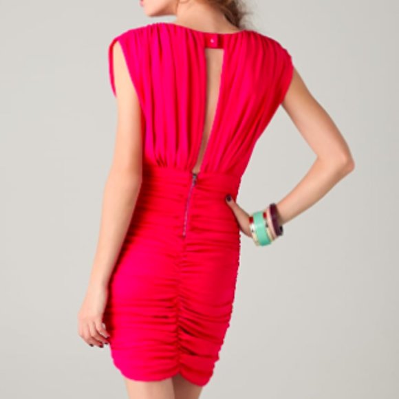 ALICE + OLIVIA Strawberry Ruche Nanette Dress NWT - Picture 3 of 14